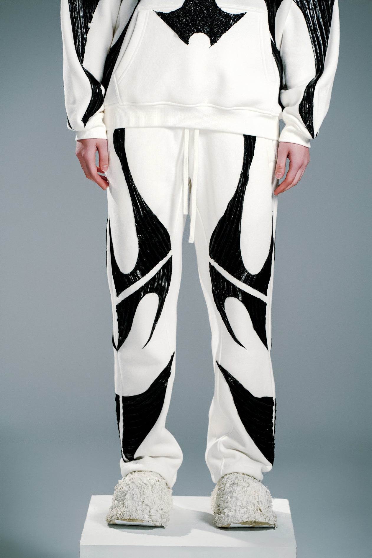 AWPW-004 Volt Flare Pants – Void