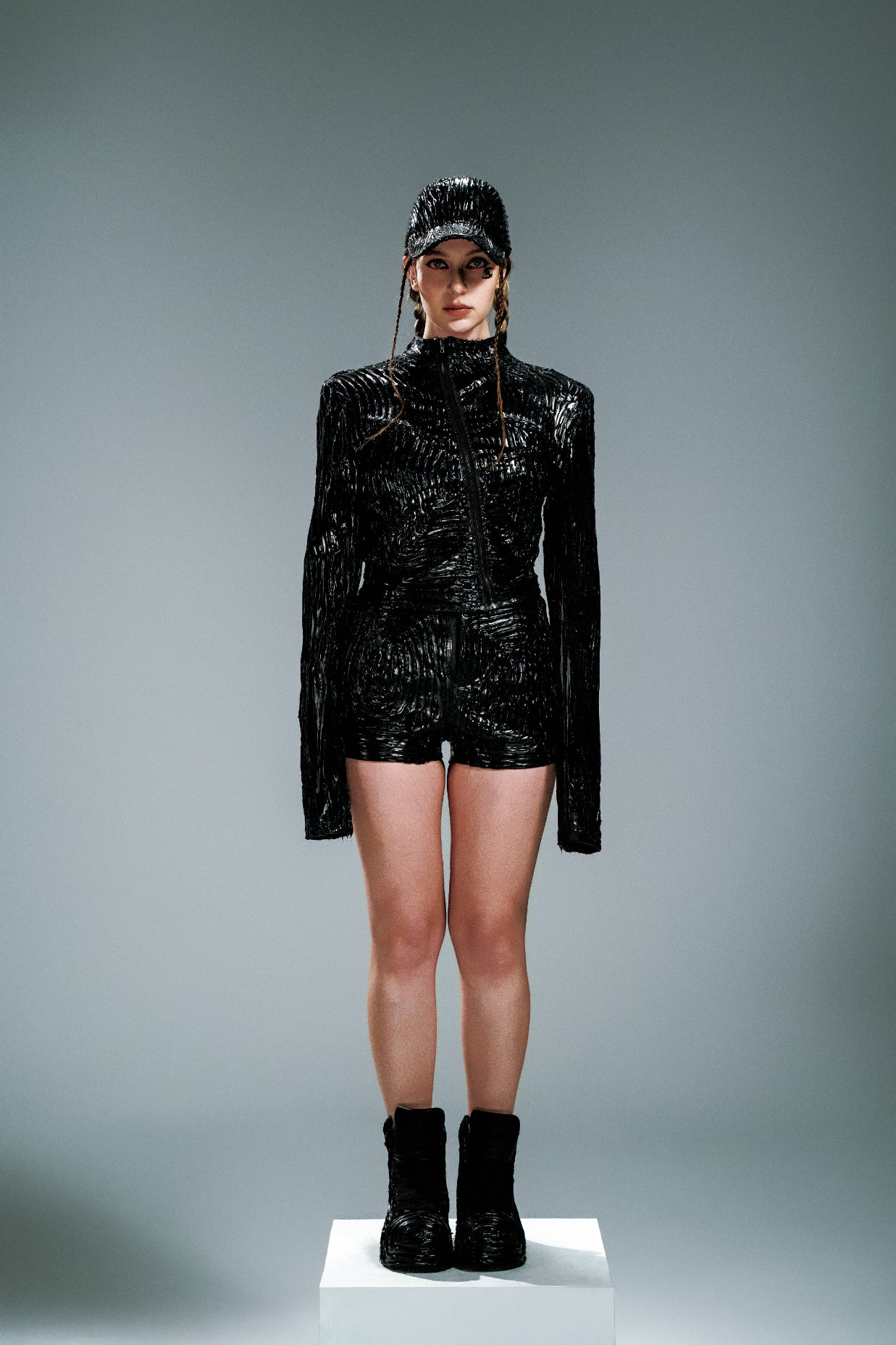 AWJW-001 Volt Shell Jacket – Obsidian