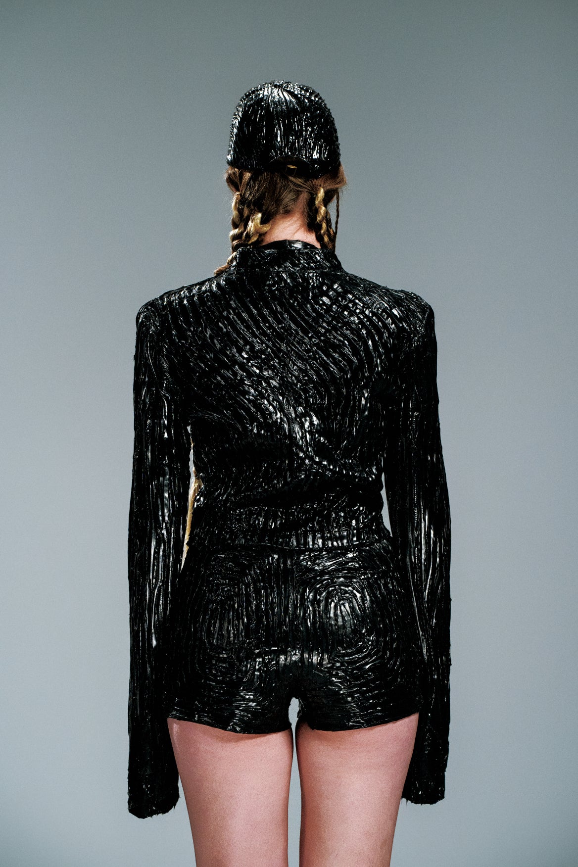 AWJW-001 Volt Shell Jacket – Obsidian