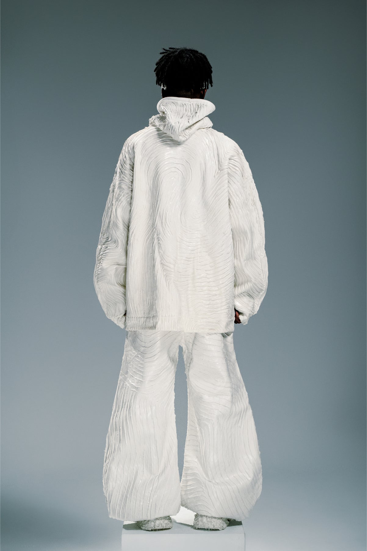 栗子Lizii🌰AWHM-003 Volt Shell Hoodie – White