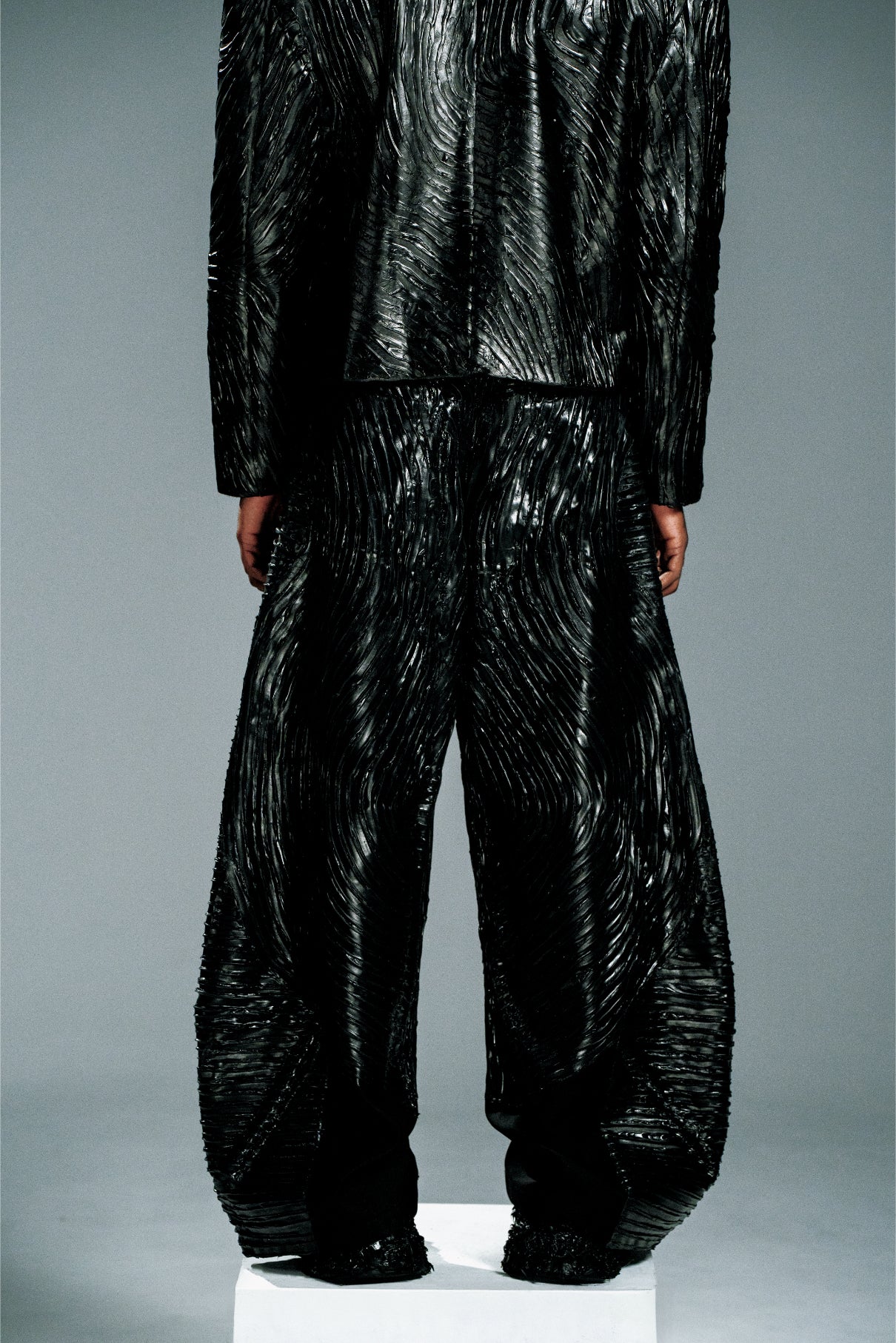 AWPM-007 Volt Shell Trousers – Obsidian