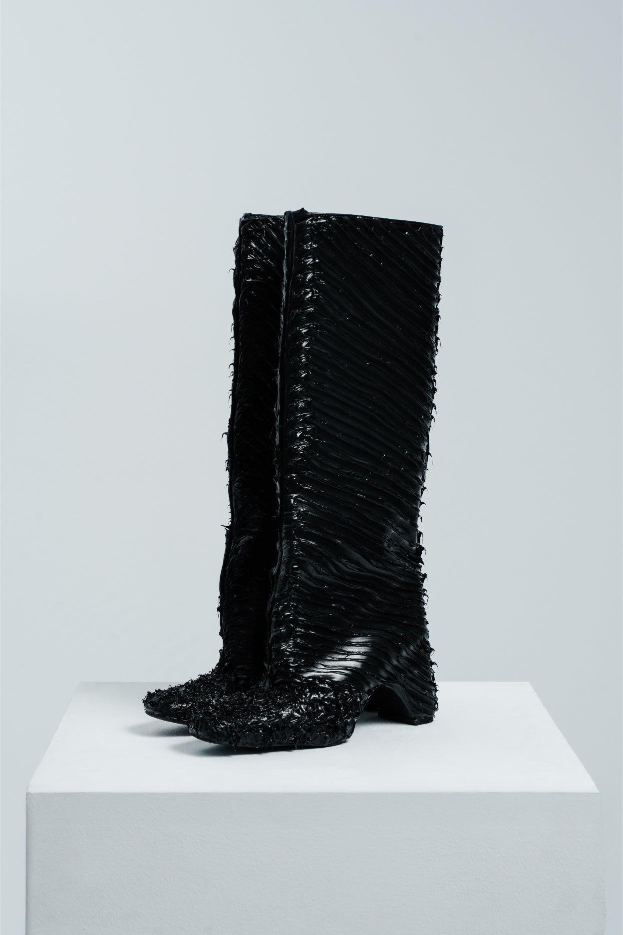 AWS-006 Obsidian Rift Boots