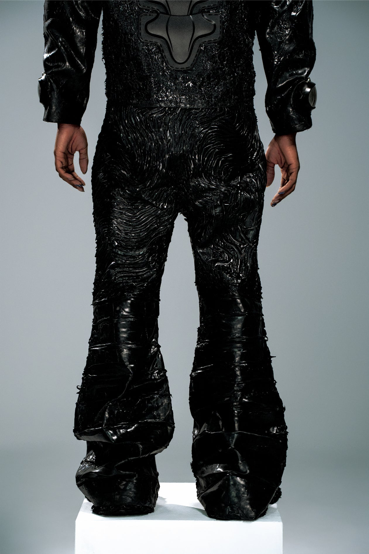 AWPM-002 Obsidian Armor Pants